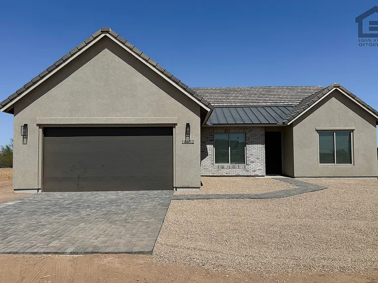18152 W Morning Vista Ln — Photo 3