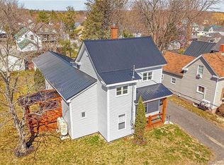 11 Elizabeth St, Saint Stephen, NB E3L2N7