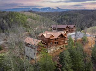 3316 Grace Way, Sevierville, TN 37876