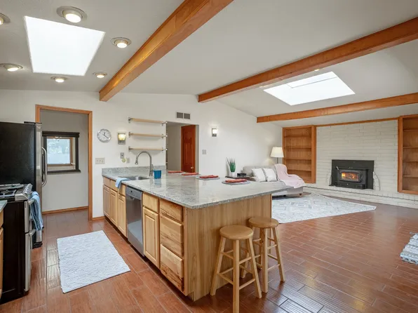 24 Taos St, Los Alamos, NM 87544