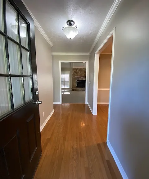 90 Friar Tuck Cir — Photo 2