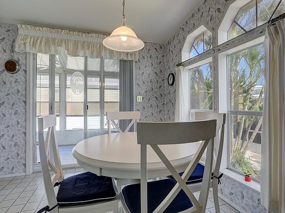 5th image of 7557 Montauk Ave #S4