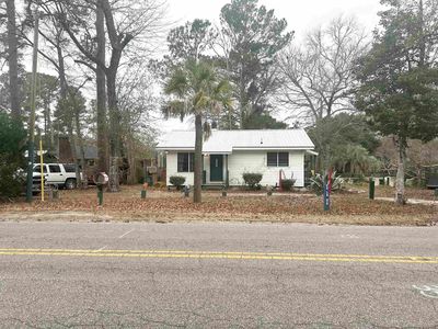 4188 Mineola Ave., Little River, SC, 29566
