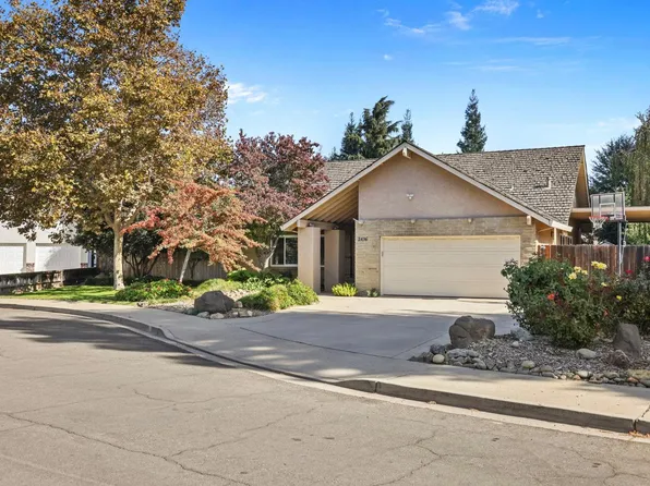 2436 Jerry Ln, Denair, CA 95316