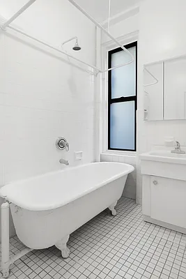 Rented by Cooper & Cooper Real Estate | media 14