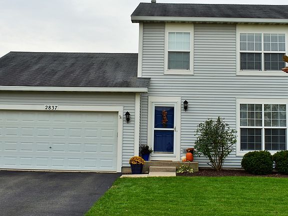 2nd image of 2837 Margaret Dr