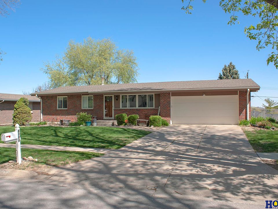 1st image of 8300 Elizabeth Dr