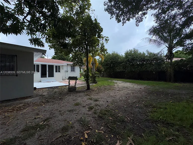 2920 SW 15th St — Photo 20