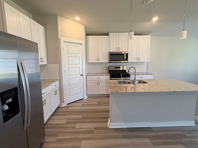 1484 Waggoner Ranch Trl — Photo 11