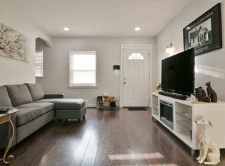 132 35th St NE, Washington, DC 20019