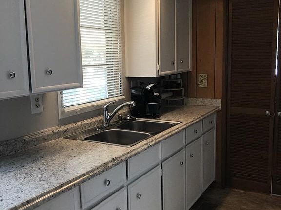 4th image of 316 Dartmoor Dr