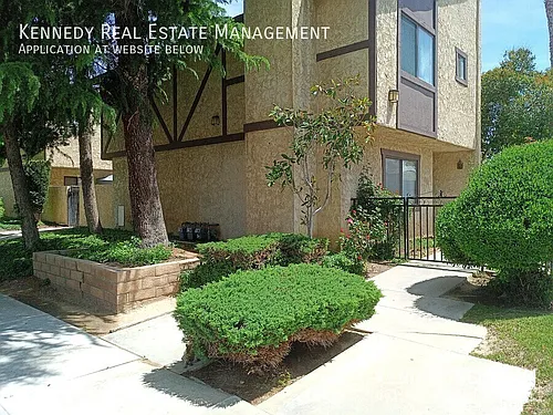 1328 W Avenue J #4 Photo 1