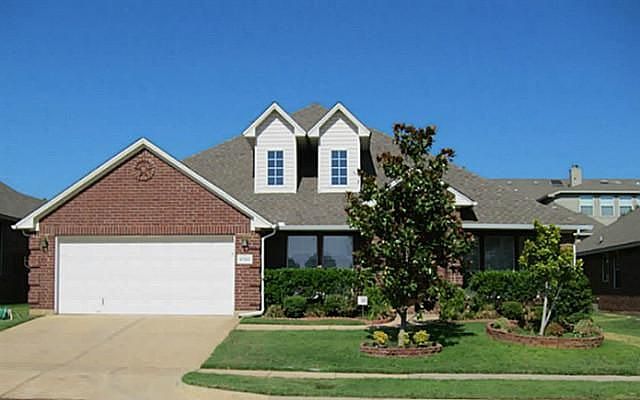 1st image of 6700 Glade Dr