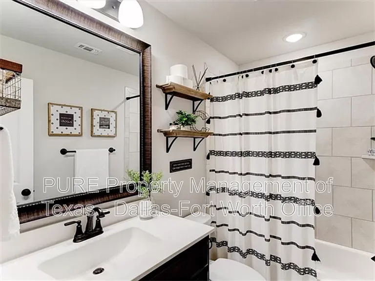 1612 Town Creek Cir — Photo 24