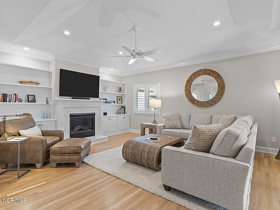 5th image of 1310 Regatta Drive