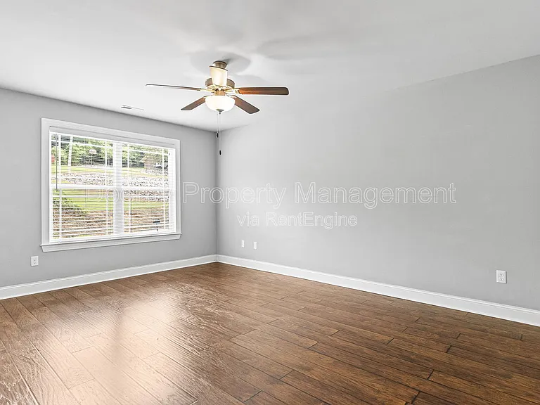 723 Ladd Ave — Photo 16