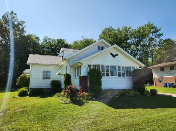 3752 Highlawn Ave SE, Warren, OH 44484