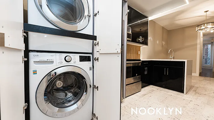 Rented by Nooklyn NYC LLC | media 41
