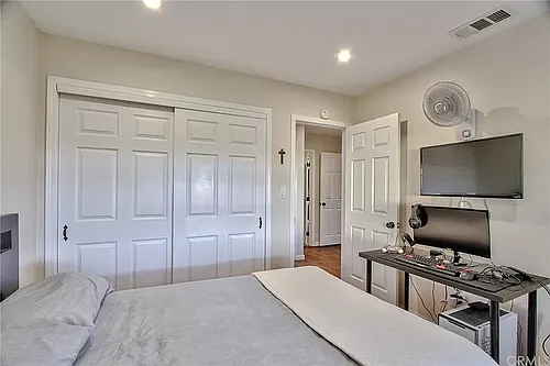 13042 Chestnut Ave Photo 1