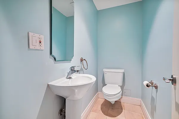Sold by Avenue Sotheby's International Realty | media 3