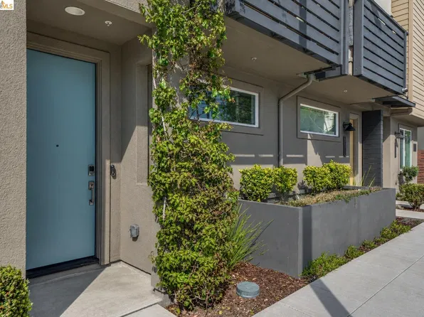 2229 Myrtle St, Oakland, CA 94607