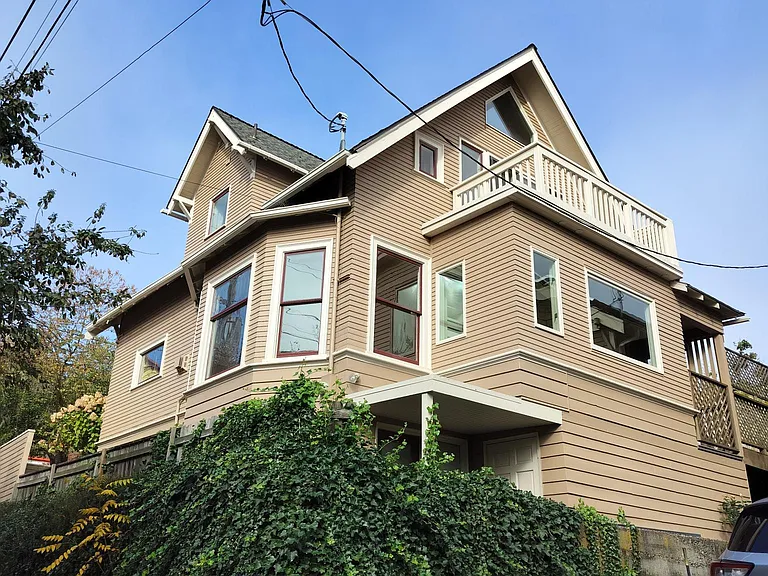 24th Ave E — Photo 1