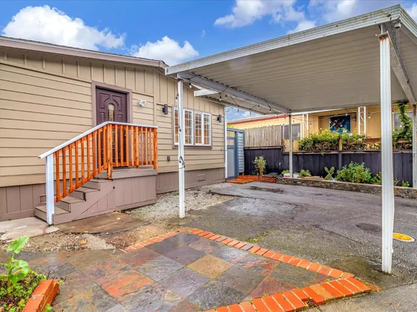 147 Barranca St #147, Moss Beach, CA 94038