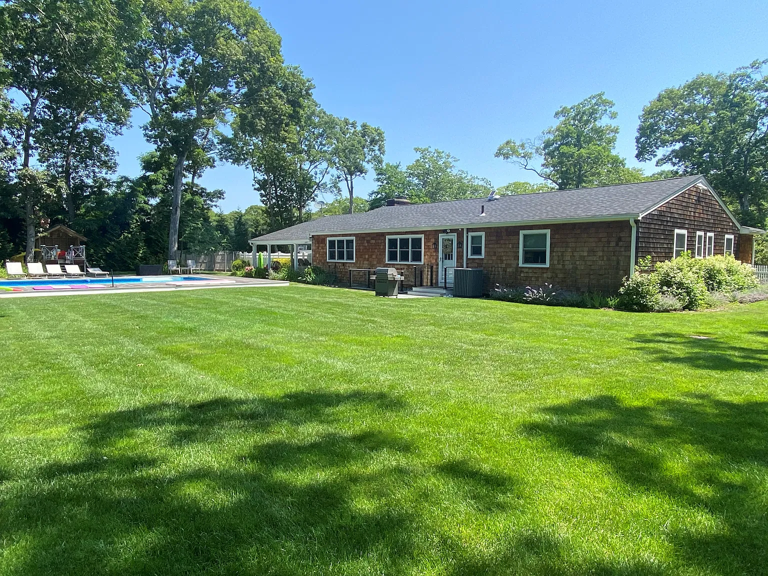 Westhampton Beach Village — Photo 1