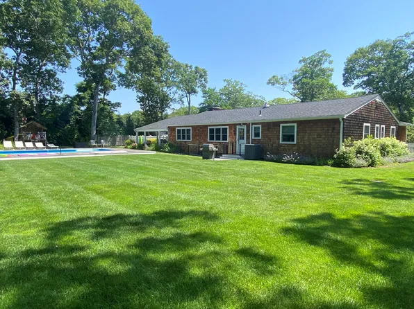 145 Beach Rd, Westhampton Beach, NY 11978