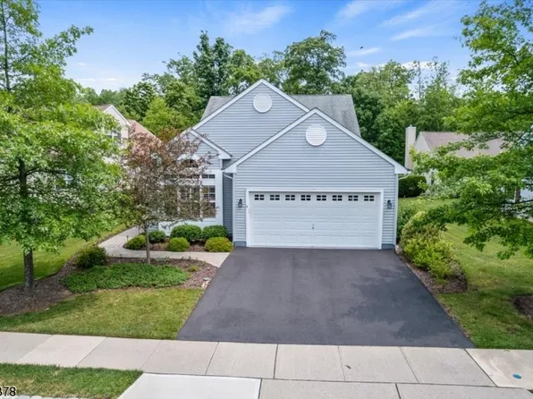 6 Renaissance Blvd, Franklin Twp., NJ 08873