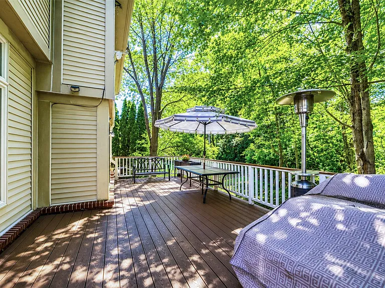 3481 Castlewood Ct — Photo 7