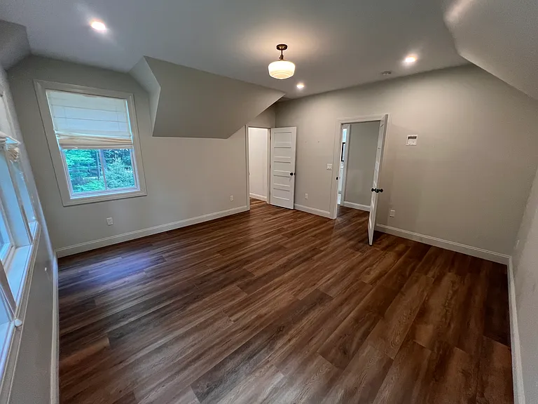 1748 South Rd — Photo 17
