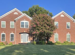 201 Briarcotes Cir, La Vergne, TN 37086