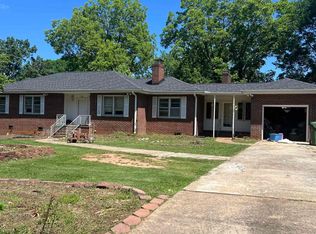 208 McDade Ave, Greer, SC 29651