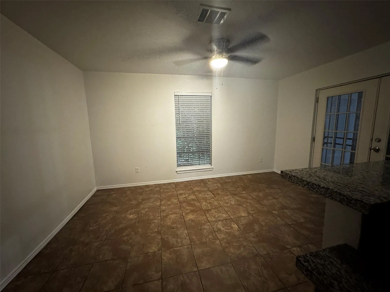 2 bed, 2.5 bath, 1272 sqft, $1,500 — Photo 1