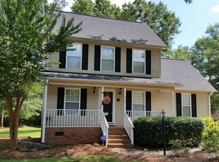 922 Hollyhock Ct, Boiling Springs, SC 29316