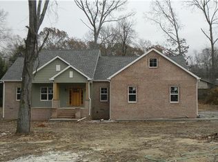 106 Quail Hollow Ct, Tullahoma, TN 37388