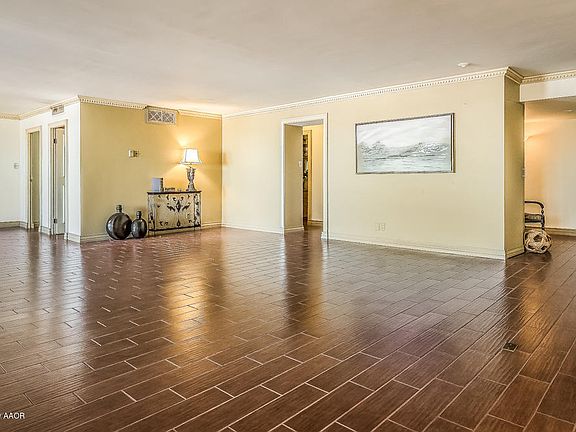 2nd image of 2028 S Austin St APT 901