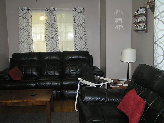 2nd image of 25 Birch St