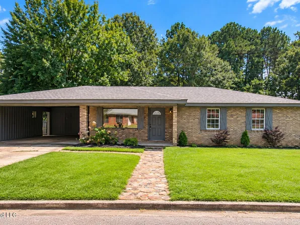 1018 Glenmore Dr, Columbia, MS 39429