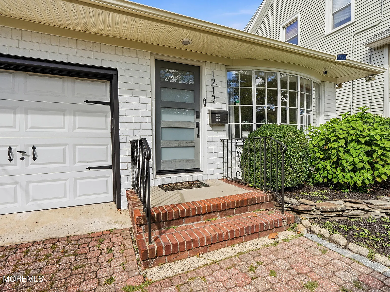 2 bed, 1785 sqft, $6,200 — Photo 3