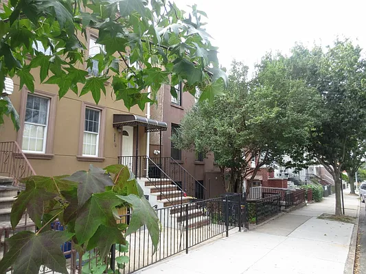 Rented by Block & Lot Real Estate | media 19