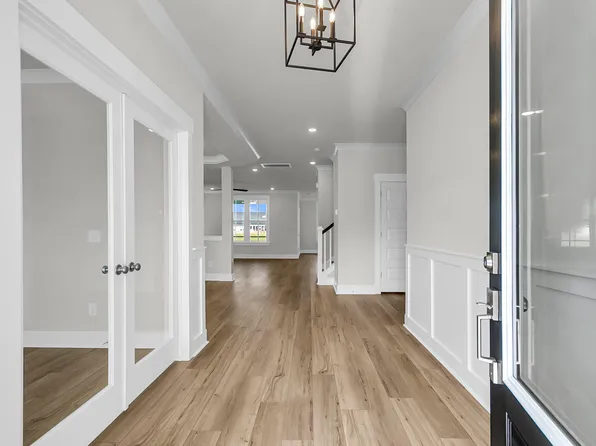 117 Sawlog Dr, Summerville, SC 29486