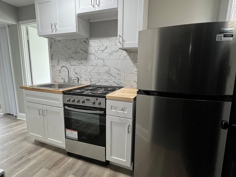 44 S Morton Ave #5