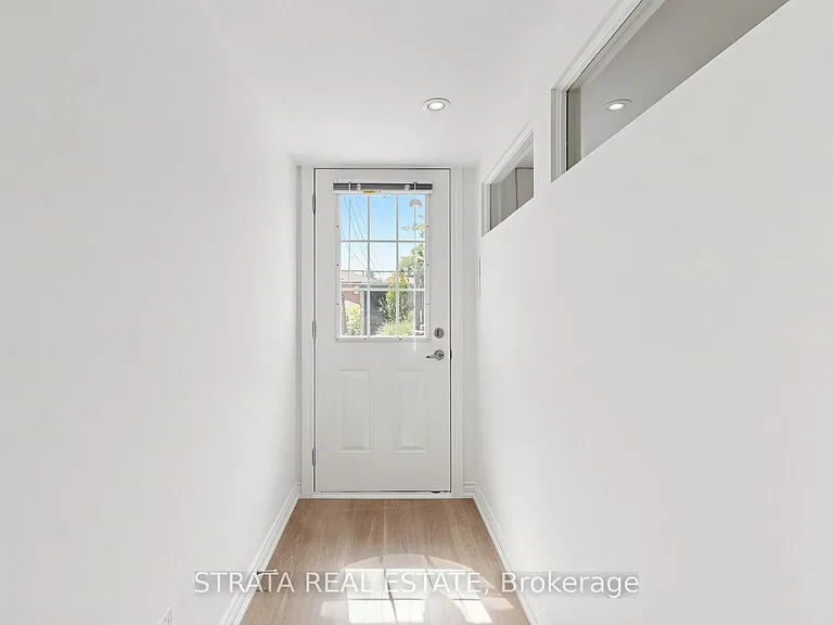 158 McRoberts Ave — Photo 3