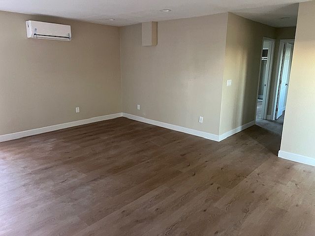 1st image of 1036 N Citrus Ave N APT E