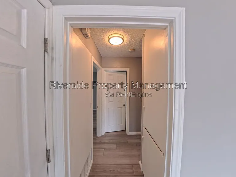 5025 Pearblossom Dr — Photo 17