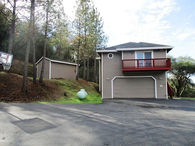 12784 Jacksonville Rd photo 1
