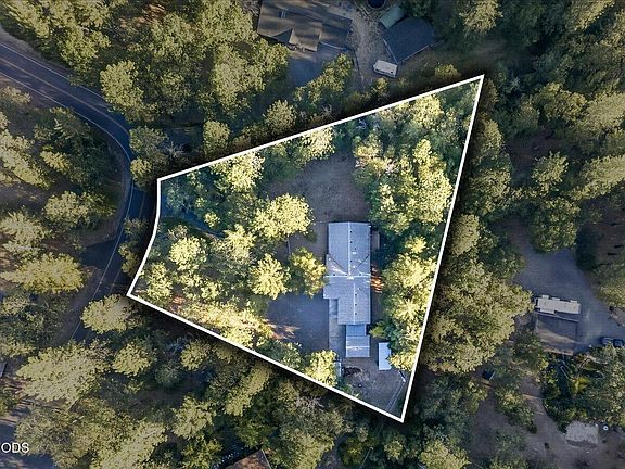 2nd image of 111 Sherwood Ln