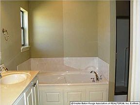 1st image of 402 E Great Haven St